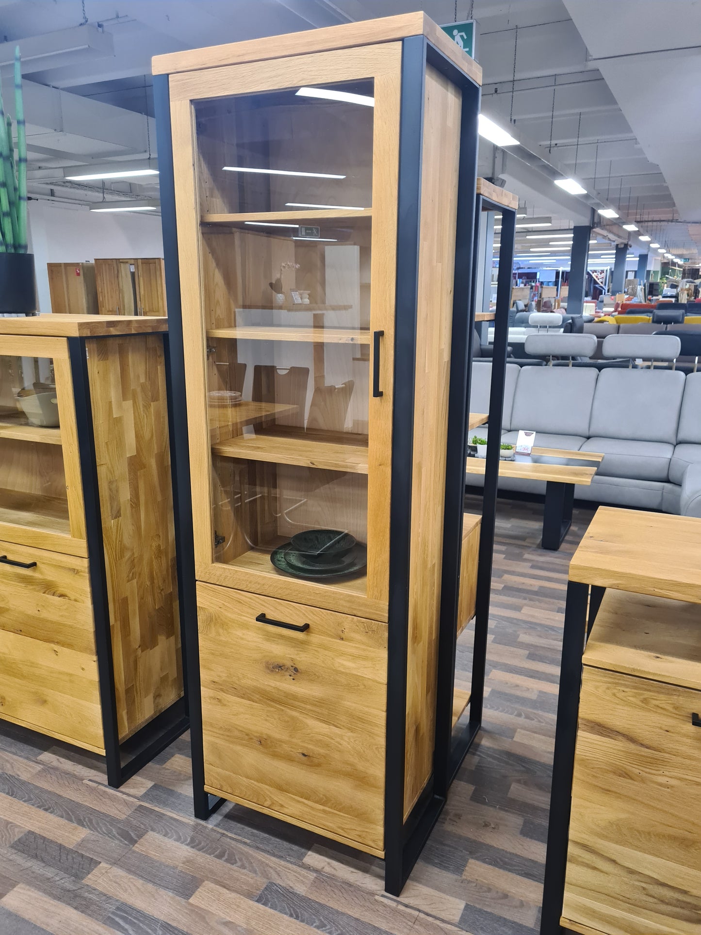 Vitrine "Oslo" - Eiche massiv geölt