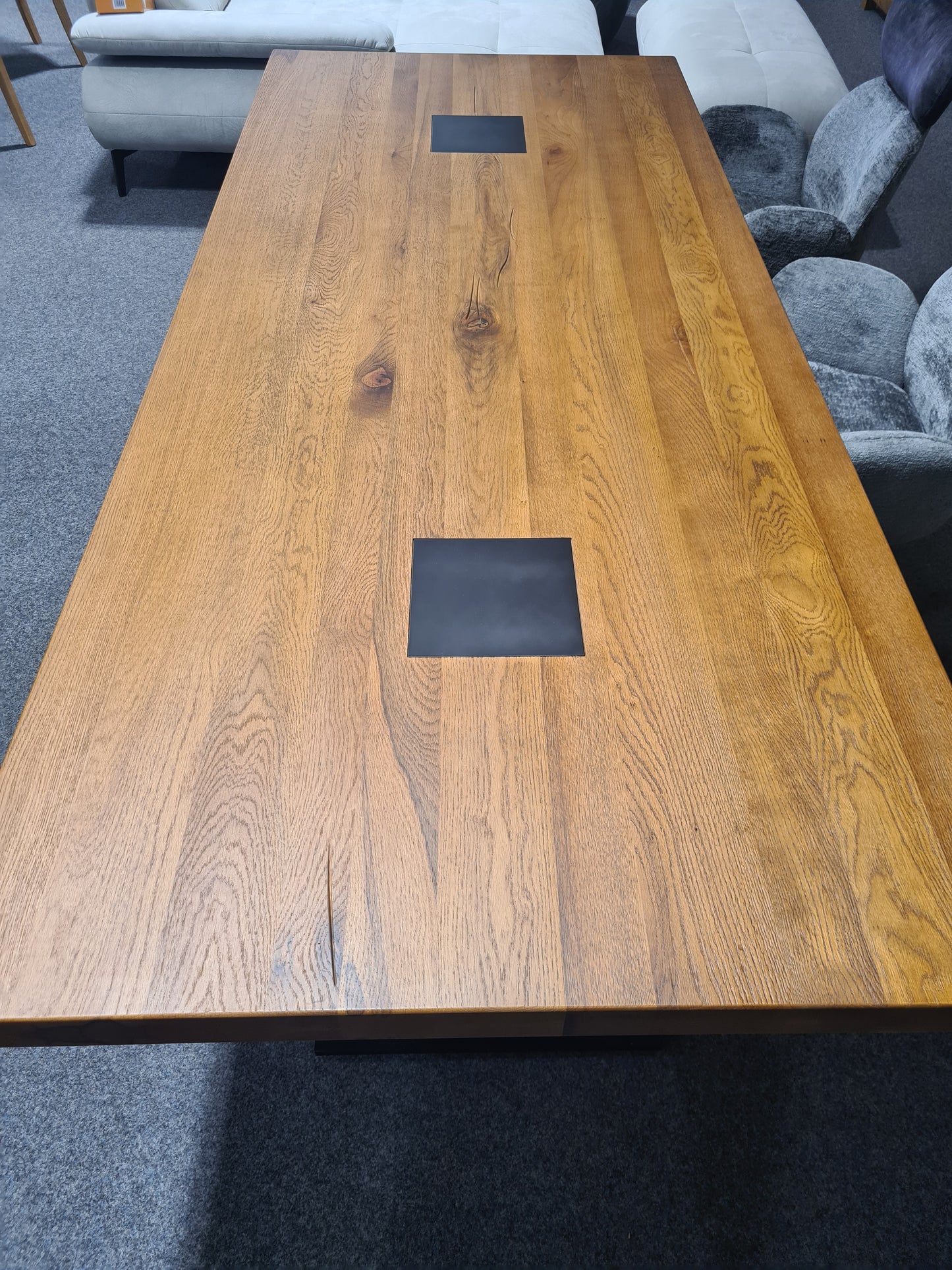 Esstisch aus Balkeneiche 6 ( 3+3 ) cm aufgedoppelt aus dem Hause Niehoff