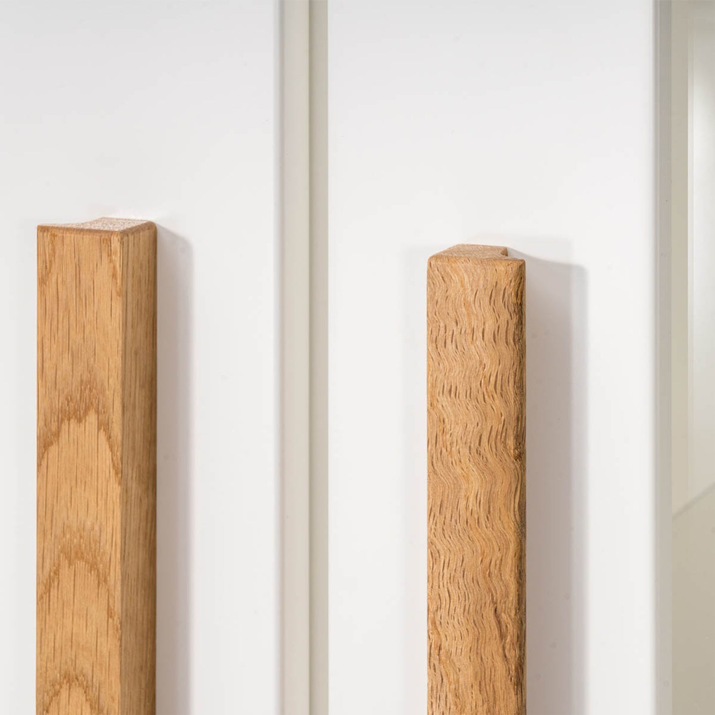 Vitrine „Petar" anthracite