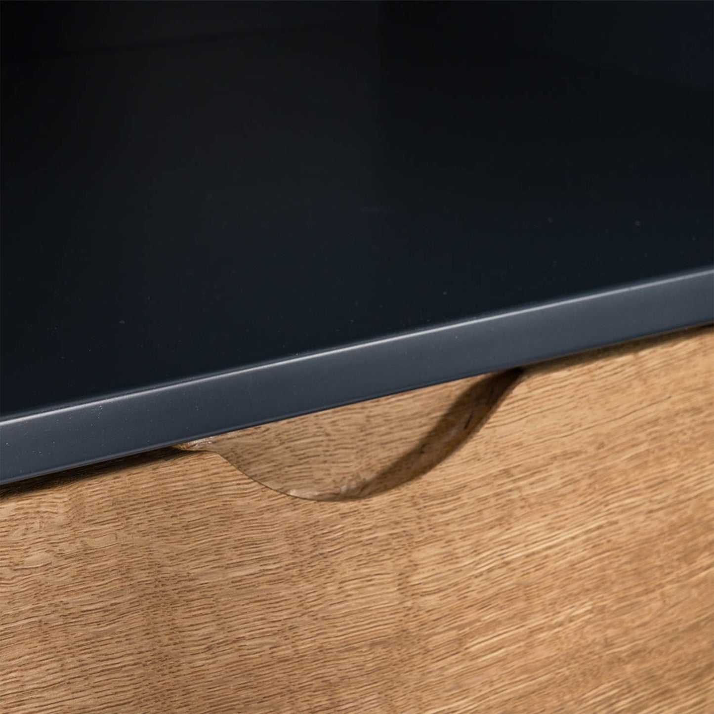 Vitrine „Petar" anthracite