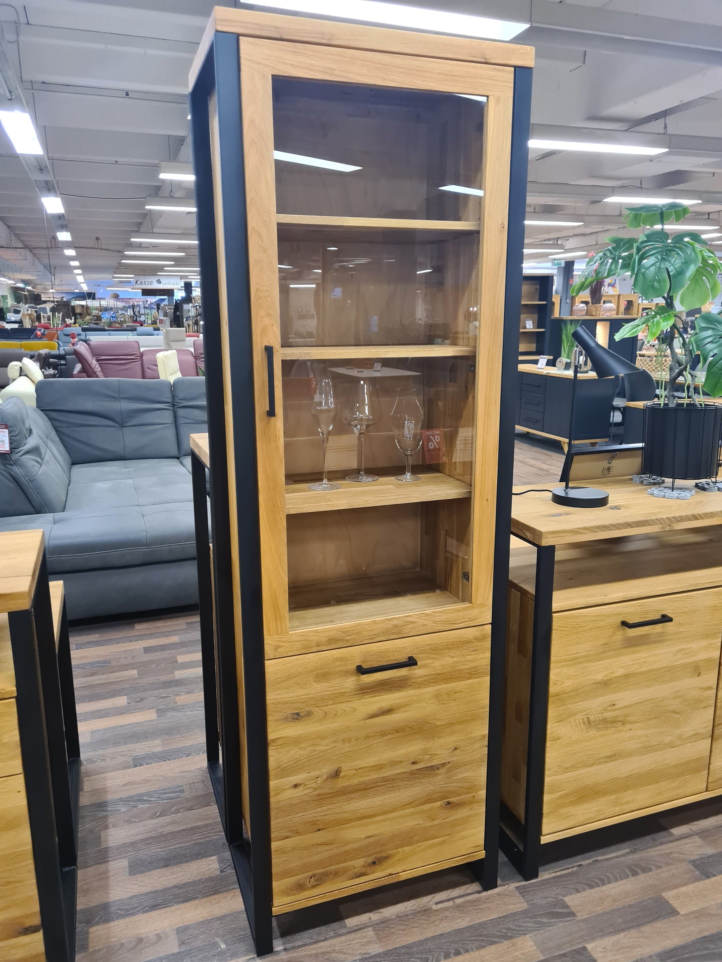 Vitrine "Oslo" - Eiche massiv geölt