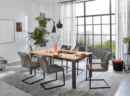 Niehoff Sitzmöbel Esstisch Thabea  in Balken - und Charaktereiche