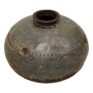 Vase >Antiker Wasserkrug< aus Metall