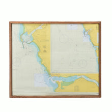 Laden Sie das Bild in den Galerie-Viewer, Bilderrahmen aus Holz mit Original Seefahrerkarte - Unikate
